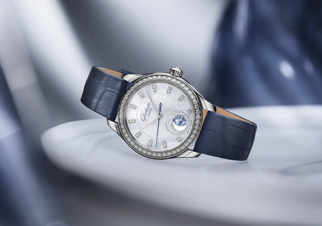 Glashütte Original,Serenade Luna 32.50mm,32.50mm,Stainless Steel,Silver,Automatic,Moonphase,Sapphire,Crystal Glass,1,1-35-14-02-12-04