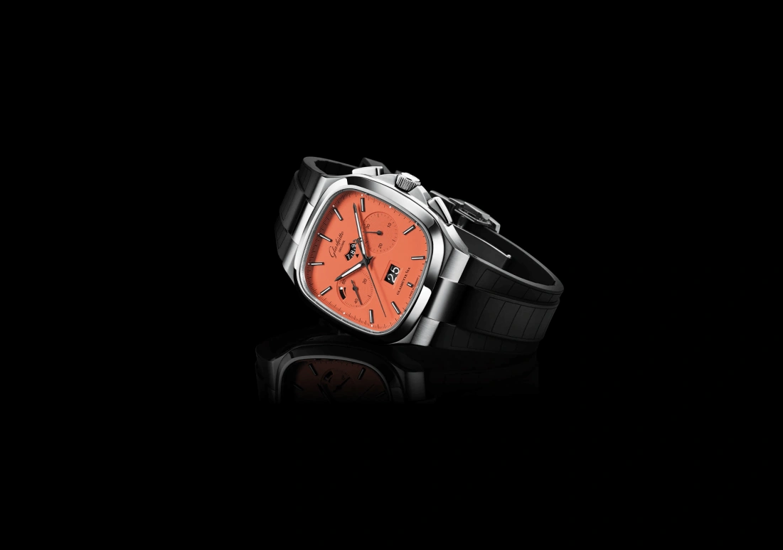 Glashütte Original,Seventies 40x40mm,40x40mm,Stainless Steel,Orange,Automatic,Chronograph,Power Reserve Indicator,Flyback,Big Date,70hours,In-house Caliber,1,1-37-02-11-02-70