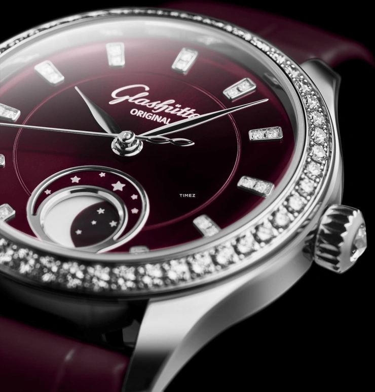 Glashütte Original,Serenade Luna 32.50mm,32.50mm,Stainless Steel,Purple,Automatic,Moonphase,60hours,1,1-35-14-10-12-04