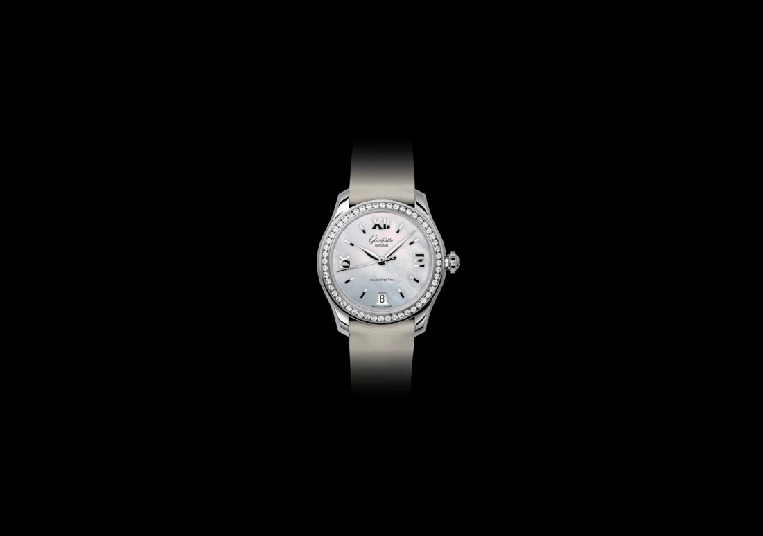 Glashütte Original,Lady Serenade 36mm,36mm,Stainless Steel,White,Automatic,Date,40hours,1,1-39-22-08-22-04