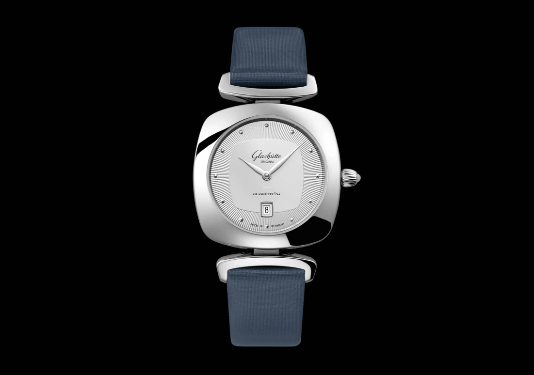 Glashütte Original,Pavonina 31mm,31mm,Stainless Steel,Silver,Quartz,Date,35712hours,1,1-03-01-15-02-34