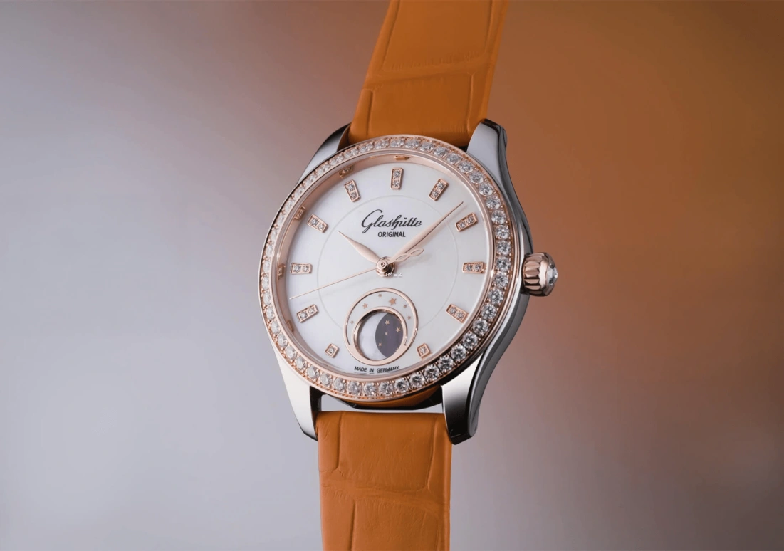Glashütte Original,Serenade Luna 32mm,32mm,Stainless Steel,Red Gold,White,Automatic,Moonphase,60hours,1,1-35-14-01-16-04