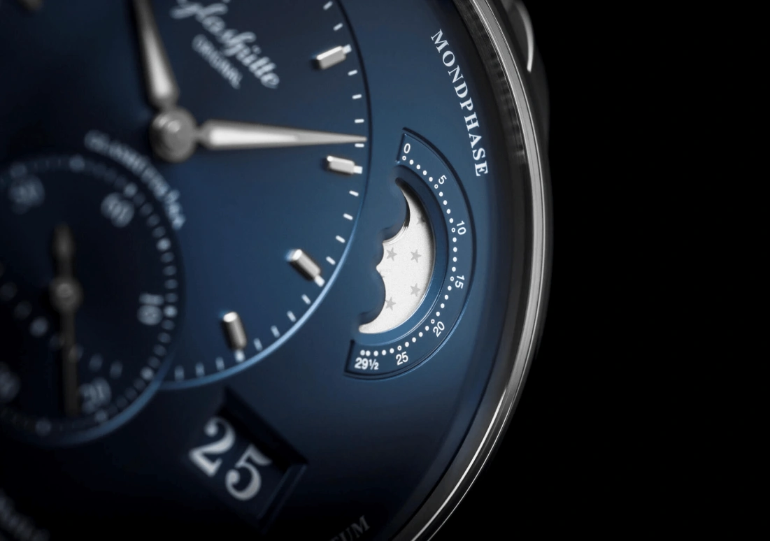 Glashütte Original,PanoMatic 40mm,40mm,Stainless Steel,Blue,Automatic,42hours,In-house Caliber,1,1-90-02-46-32-64