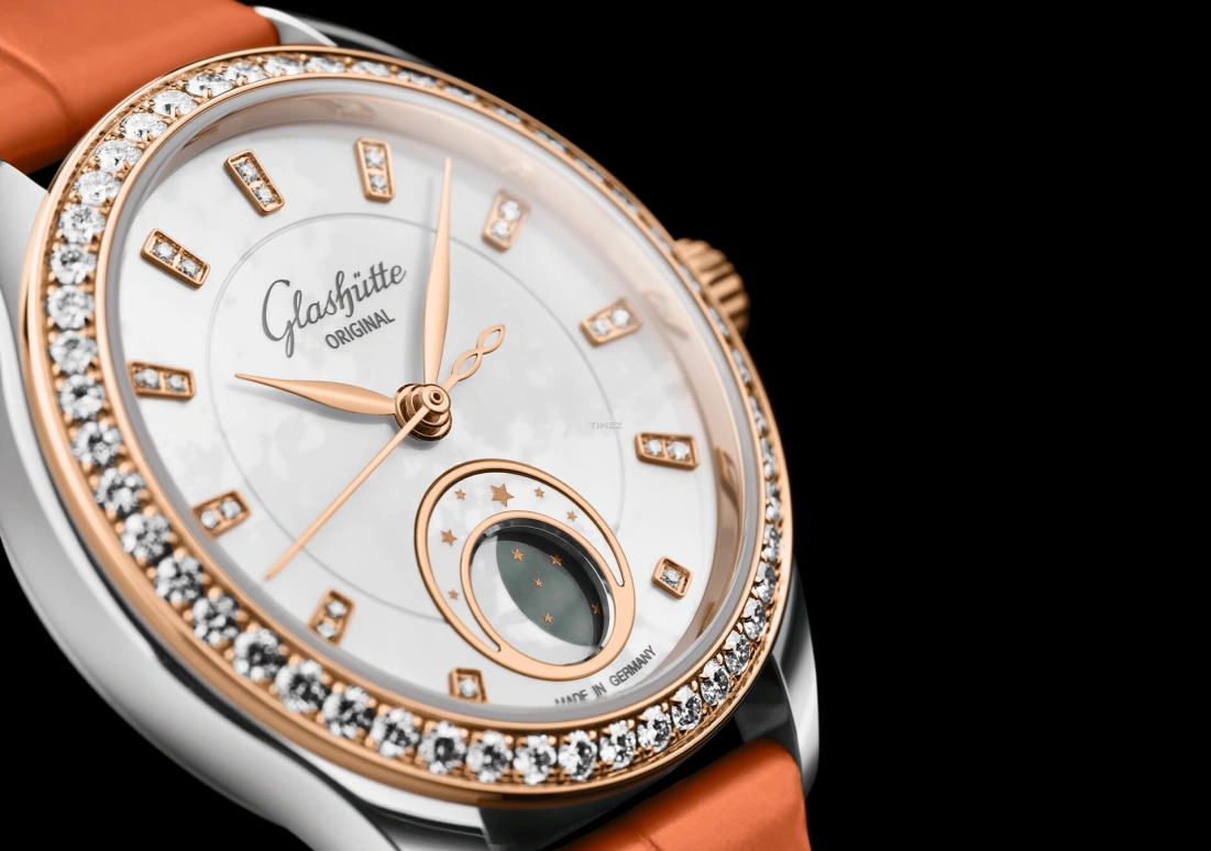 Glashütte Original,Serenade Luna 32mm,32mm,Stainless Steel,Red Gold,White,Automatic,Moonphase,60hours,1,1-35-14-01-16-04