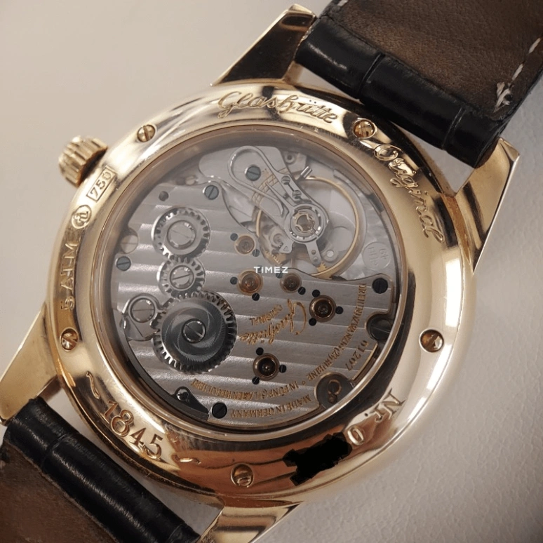 Glashütte Original,Senator 39mm,39mm,Rose Gold,White,Handwound,In-house Caliber,Sapphire,Crystal Glass,49,49-05-04-02-04