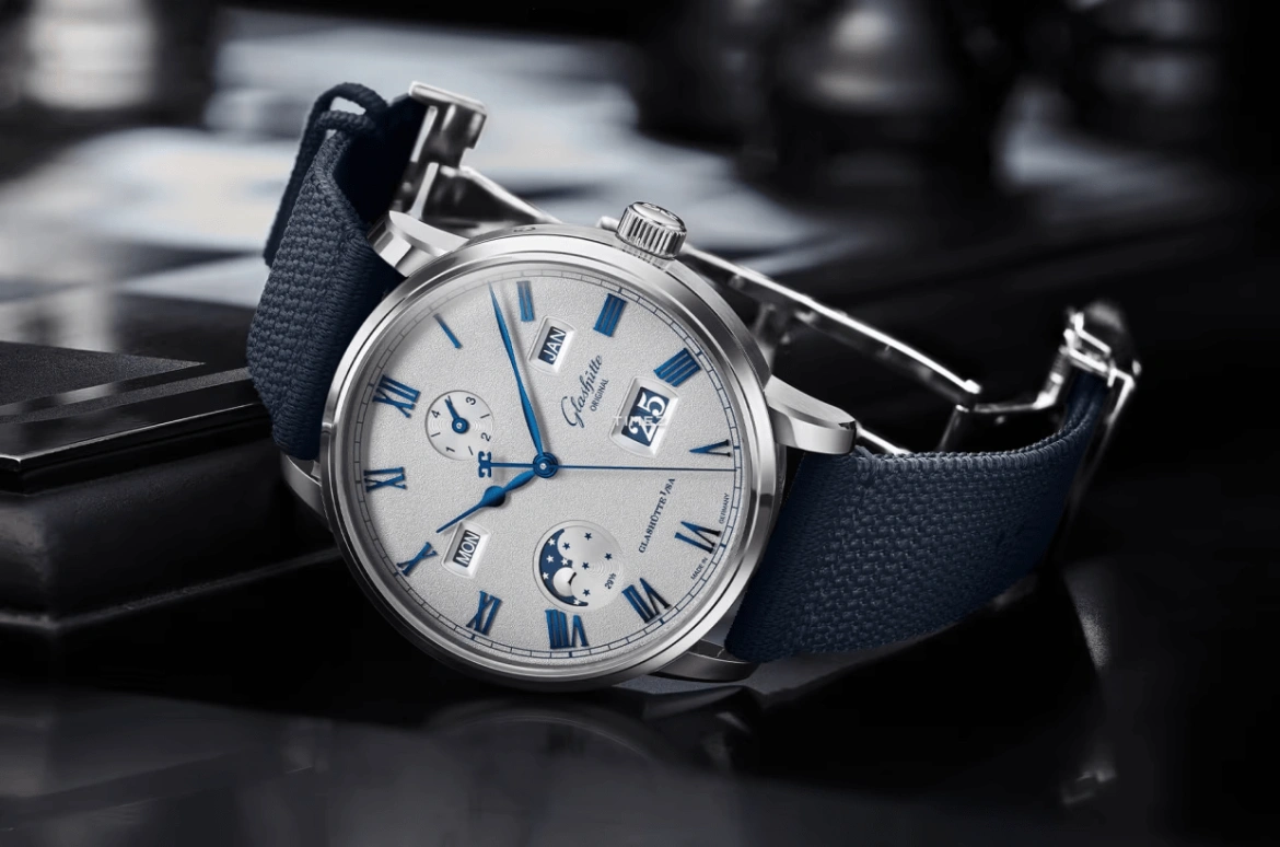 Glashütte Original,Other 42mm,42mm,Stainless Steel,Grey,Automatic,Moonphase,Perpetual Calendar,Leap Year,Month,Sapphire,Crystal Glass,Round,1,1-36-12-03-02-64