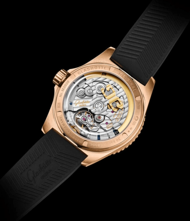Glashütte Original,SeaQ 43.20mm,43.20mm,Rose Gold,Black,Automatic,Day,Sapphire,Crystal Glass,1,1-36-13-03-90-35