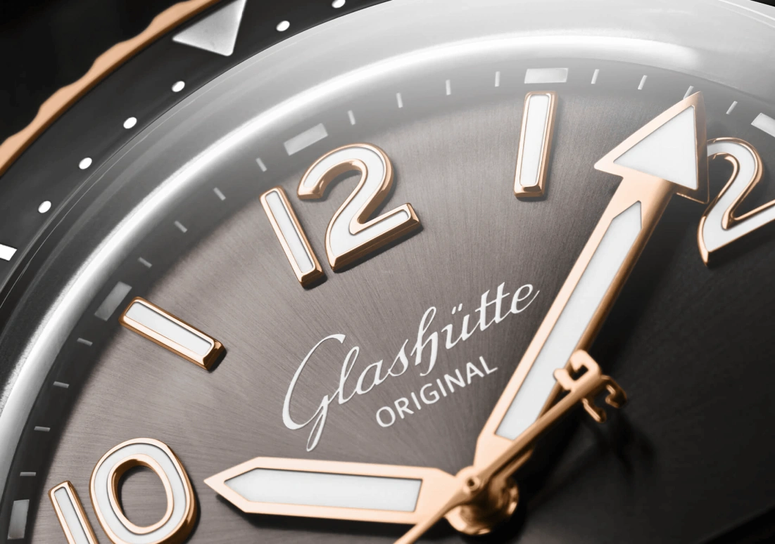 Glashütte Original,SeaQ 43.20mm,43.20mm,Red Gold,Stainless Steel,Grey,Automatic,Big Date,100hours,1,1-36-13-04-91-33