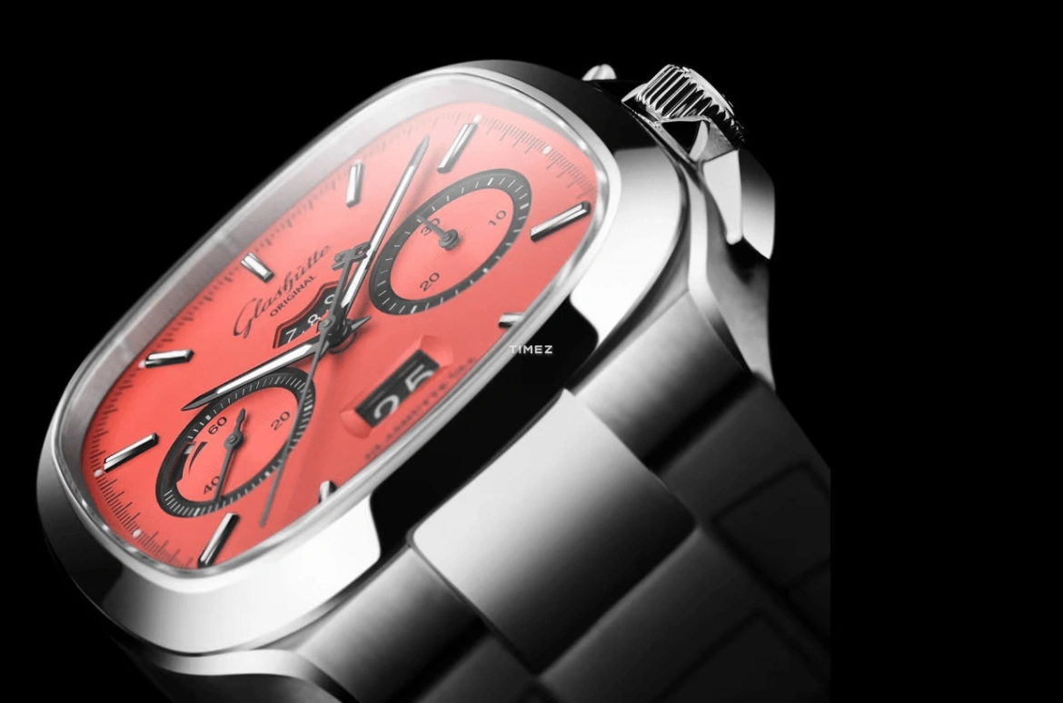 Glashütte Original,Seventies 40x40mm,40x40mm,Stainless Steel,Red,Automatic,Chronograph,Power Reserve Indicator,Flyback,Big Date,70hours,In-house Caliber,1,1-37-02-17-02-63