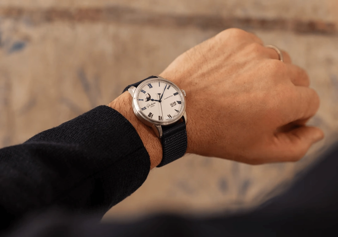 Glashütte Original,Senator 40mm,40mm,Stainless Steel,White,Automatic,Moonphase,Big Date,1,1-36-24-05-02-64