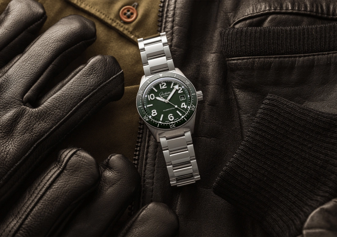 Glashütte Original,SeaQ 39.50mm,39.50mm,Stainless Steel,Green,Automatic,Date,40hours,1,1-39-11-13-83-34