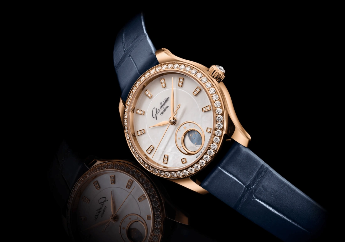Glashütte Original,Serenade Luna 32.50mm,32.50mm,Red Gold,White,Automatic,Moonphase,60hours,1,1-35-14-01-15-04