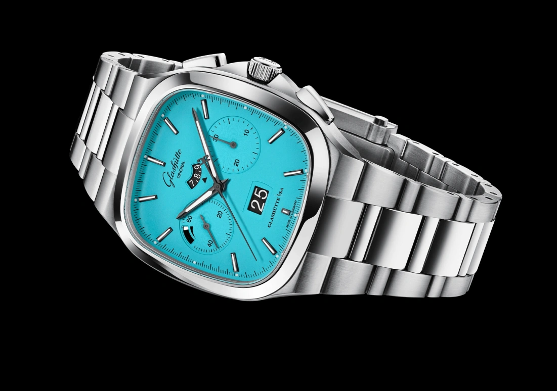 Glashütte Original,Seventies 40x40mm,40x40mm,Stainless Steel,Blue,Automatic,Chronograph,Power Reserve Indicator,Flyback,Big Date,70hours,In-house Caliber,1,1-37-02-10-02-70
