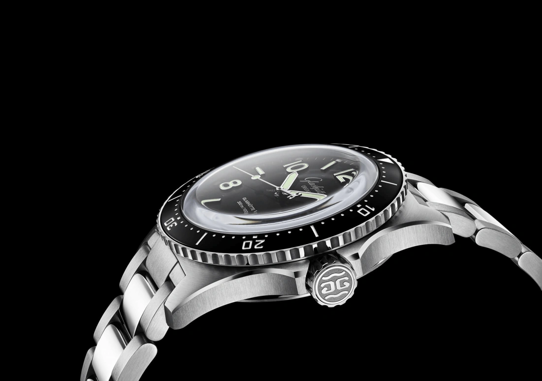 Glashütte Original,SeaQ 43.20mm,43.20mm,Stainless Steel,Black,Automatic,Big Date,100hours,1,1-36-13-01-80-70