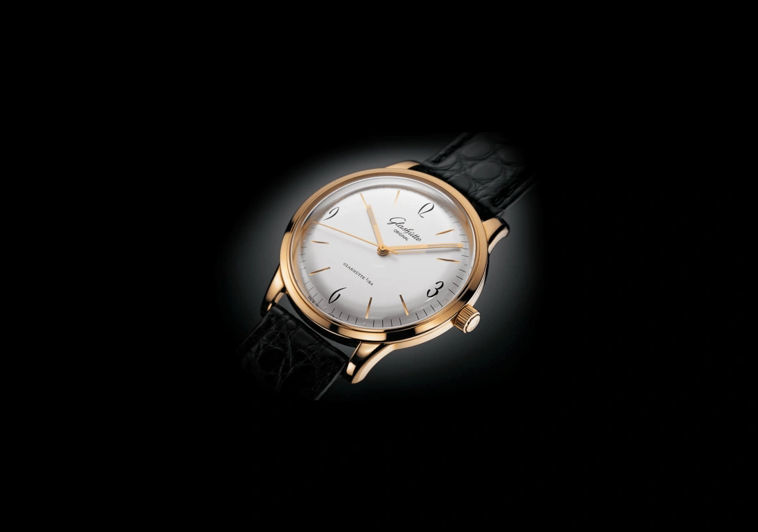 Glashütte Original,Sixties 39mm,39mm,Rose Gold,Silver,Automatic,40hours,In-house Caliber,1,1-39-52-01-01-04