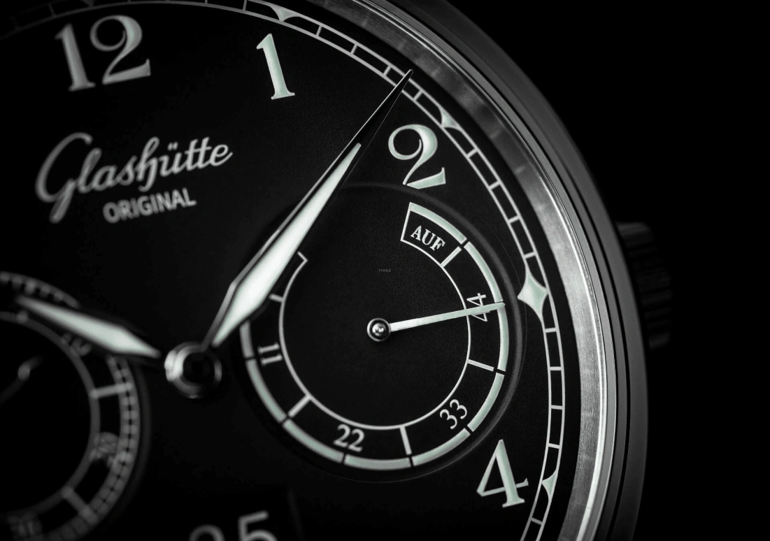 Glashütte Original,Senator 44mm,44mm,Stainless Steel,Black,Automatic,Power Reserve Indicator,Big Date,Alarm,100,100-14-07-02-30