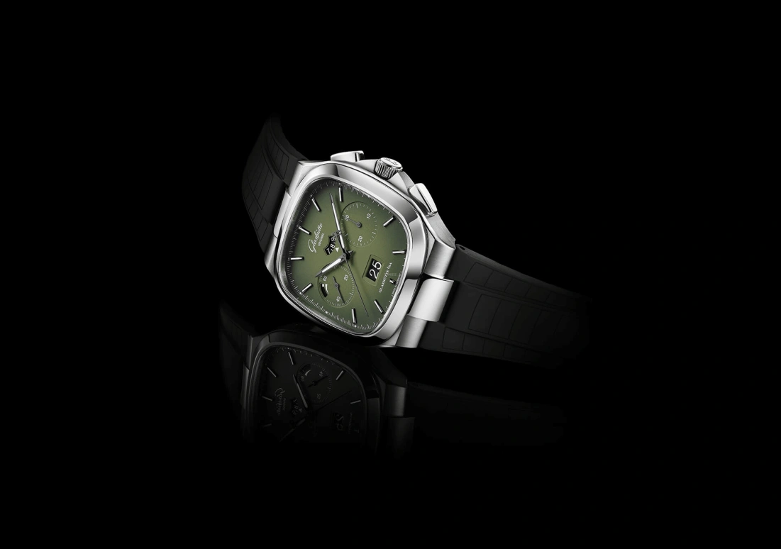 Glashütte Original,Seventies 40x40mm,40x40mm,Stainless Steel,Gradient,Green,Automatic,Chronograph,Power Reserve Indicator,Flyback,Big Date,70hours,In-house Caliber,1,1-37-02-09-02-63