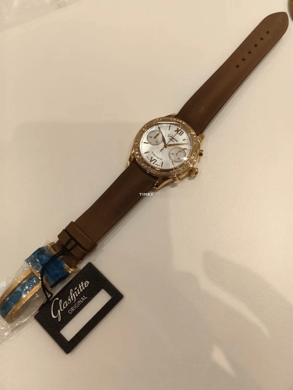 Glashütte Original,Ladies 38mm,38mm,Rose Gold,Silver White,Automatic,Chronograph,40hours,1,1-39-34-11-11-04