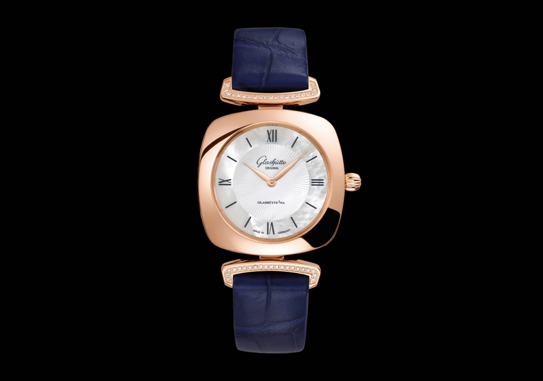 Glashütte Original,Pavonina 31mm,31mm,Red Gold,White,Quartz,Day,35712hours,1,1-03-02-05-05-30