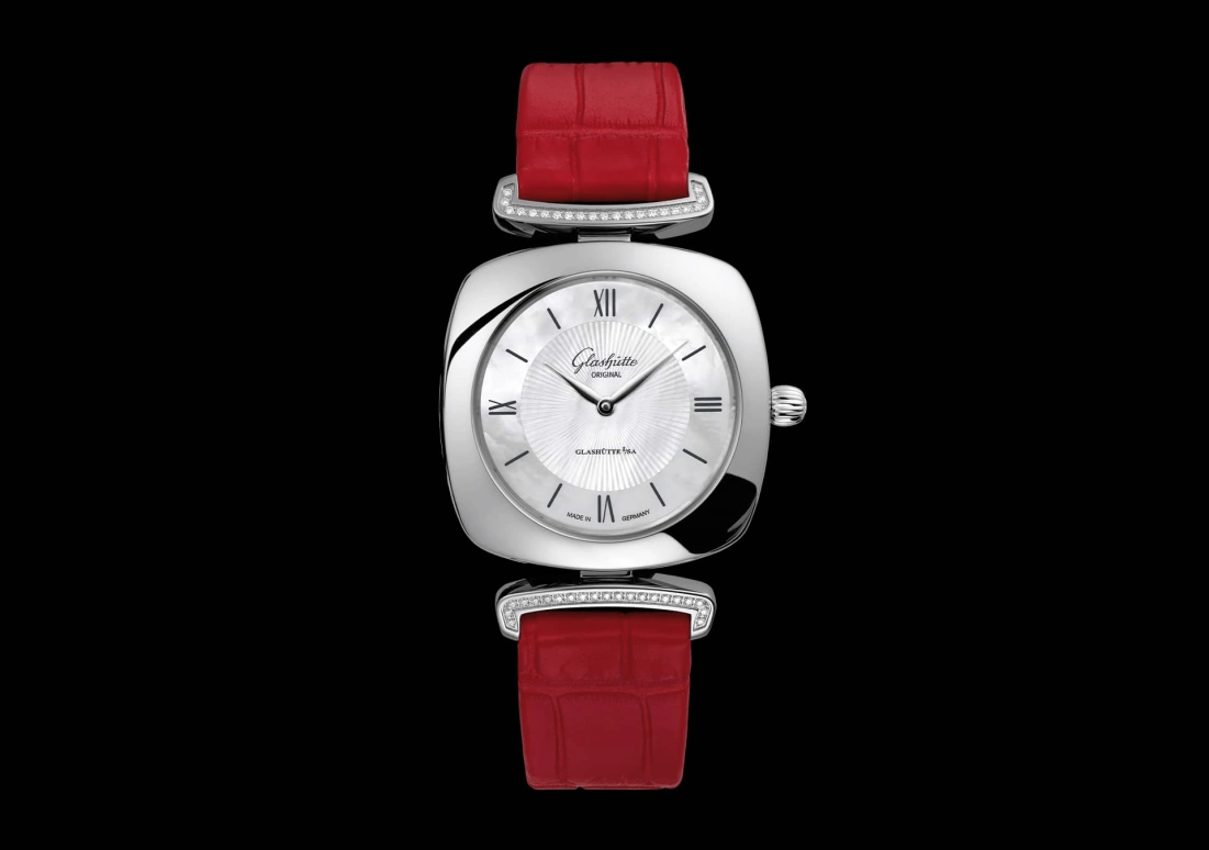Glashütte Original,Pavonina 31mm,31mm,Red Gold,Stainless Steel,White,Quartz,Day,35712hours,1,1-03-02-05-12-30