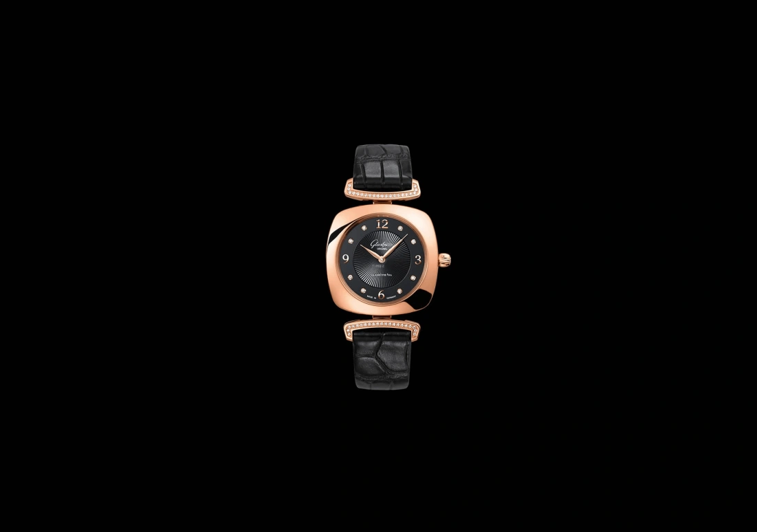 Glashütte Original,Pavonina 31mm,31mm,Red Gold,Black,Quartz,Day,35712hours,1,1-03-02-09-05-30