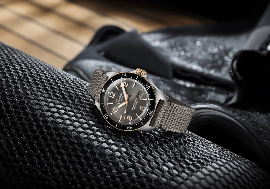 Glashütte Original,SeaQ 43.20mm,43.20mm,Red Gold,Stainless Steel,Grey,Automatic,Big Date,100hours,1,1-36-13-04-91-34