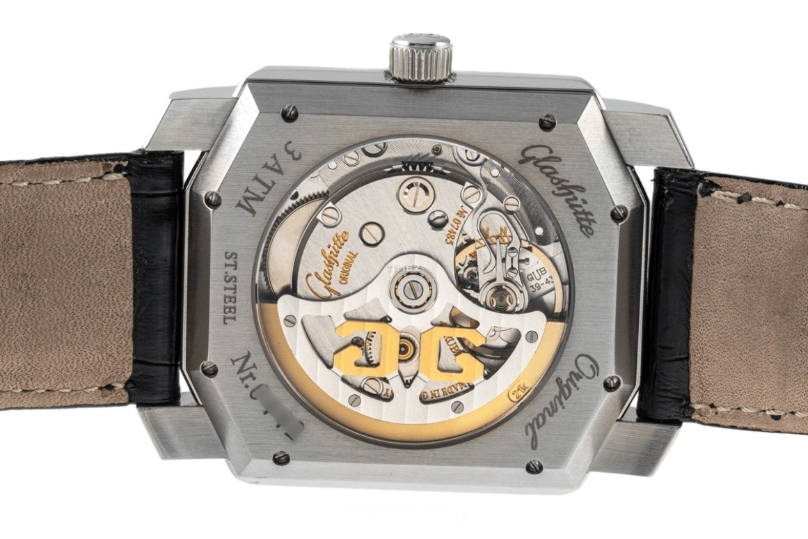 Glashütte Original,Senator 34.80x37.50mm,34.80x37.50mm,Stainless Steel,Silver,Automatic,Moonphase,Big Date,39,39-43-04-04-04