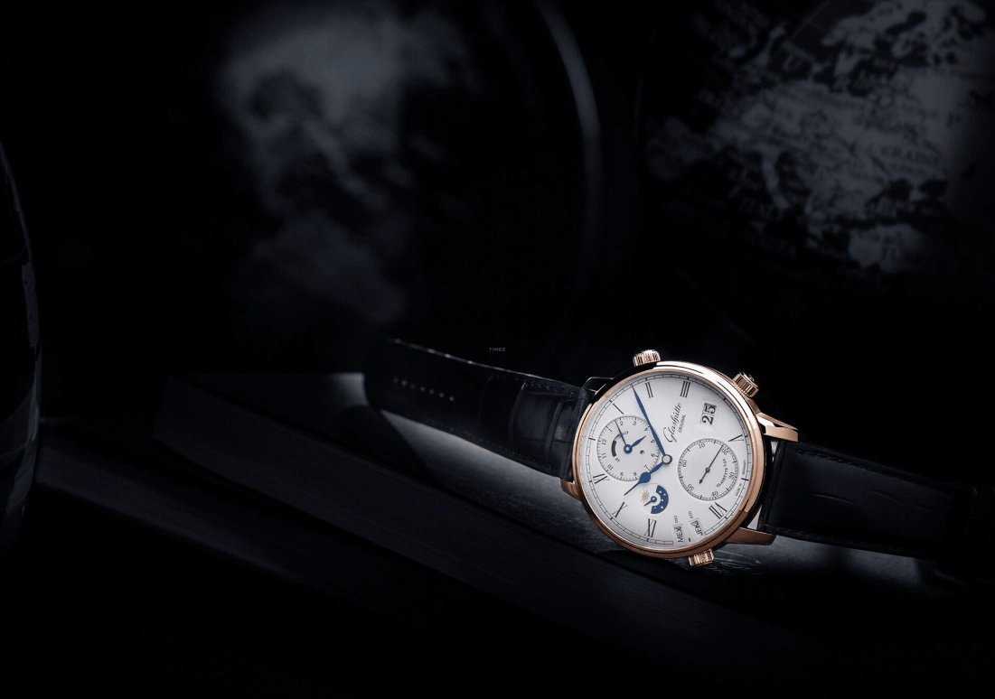 Glashütte Original,Senator 44mm,44mm,Red Gold,White,Automatic,72hours,In-house Caliber,1,1-89-02-01-05-61