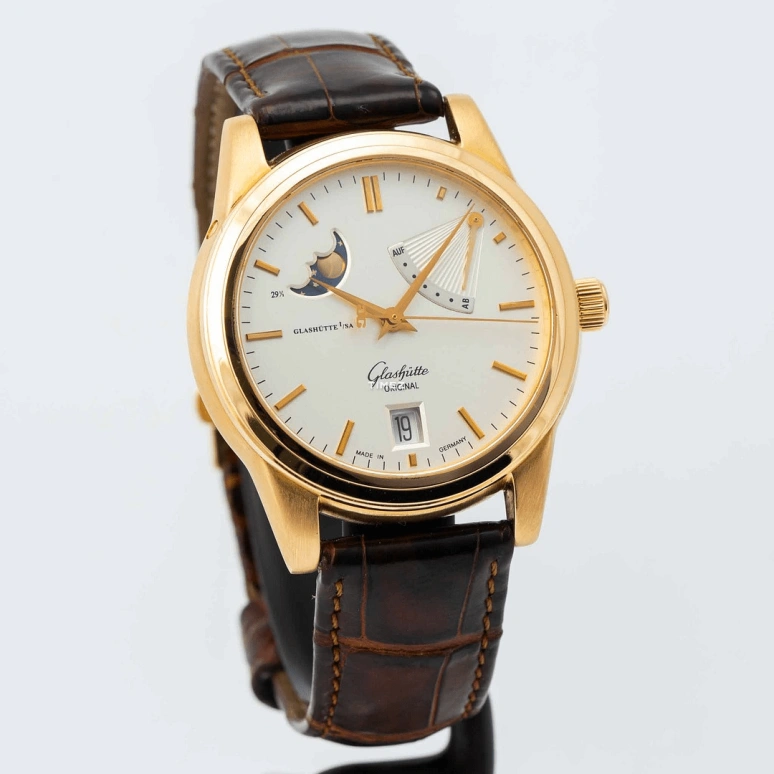 Glashütte Original,Senator 39.30mm,39.30mm,Rose Gold,Silver White,Automatic,Moonphase,Day,Power Reserve Indicator,1,1-39-44-03-11-04