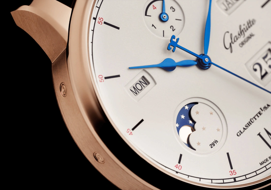 Glashütte Original,Senator 42mm,42mm,Red Gold,Red,White,Automatic,100hours,In-house Caliber,1,1-36-02-02-05-61