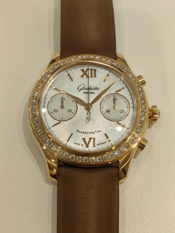 Glashütte Original,Ladies 38mm,38mm,Rose Gold,Silver White,Automatic,Chronograph,40hours,1,1-39-34-11-11-04