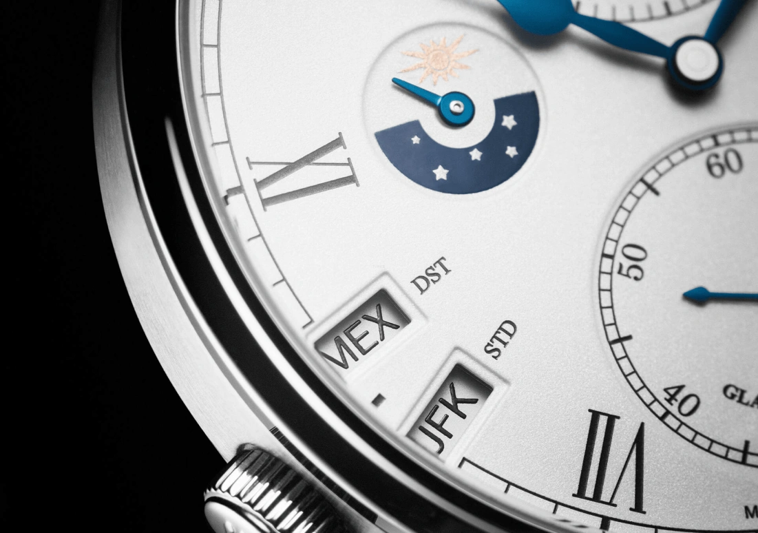 Glashütte Original,Senator 44mm,44mm,White Gold,Silver,Automatic,Day,Power Reserve Indicator,World Time,Big Date,72hours,In-house Caliber,1,1-89-02-01-04-30