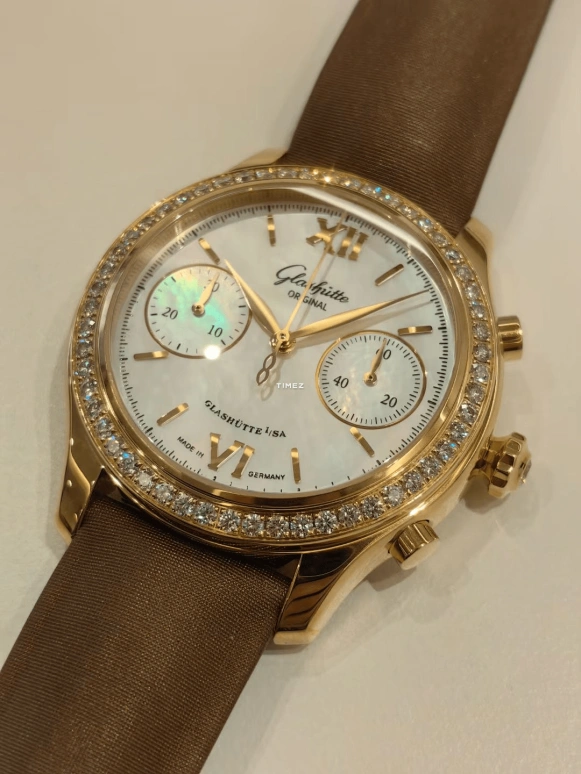 Glashütte Original,Ladies 38mm,38mm,Rose Gold,Silver White,Automatic,Chronograph,40hours,1,1-39-34-11-11-04