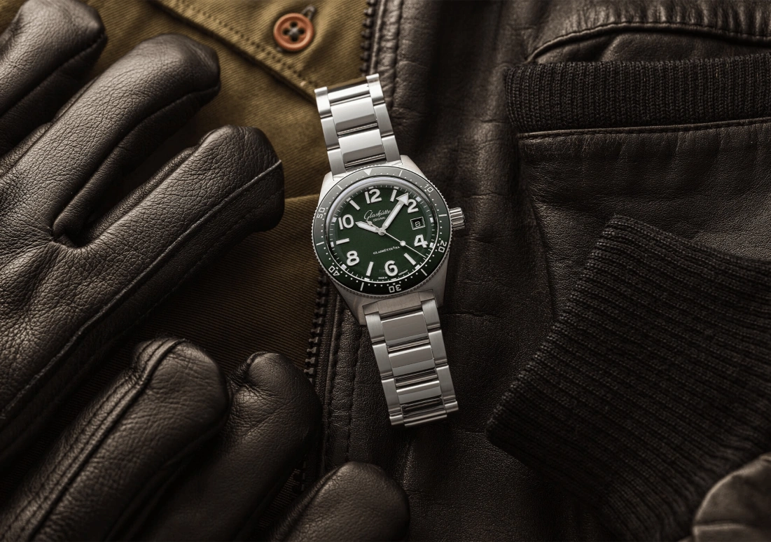 Glashütte Original,SeaQ 39.50mm,39.50mm,Stainless Steel,Green,Automatic,Date,40hours,1,1-39-11-13-83-70