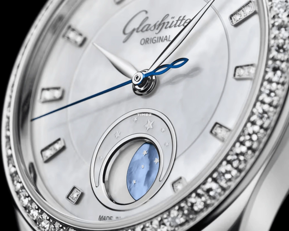 Glashütte Original,Serenade Luna 32.50mm,32.50mm,Stainless Steel,Silver,Automatic,Moonphase,Sapphire,Crystal Glass,1,1-35-14-02-12-14