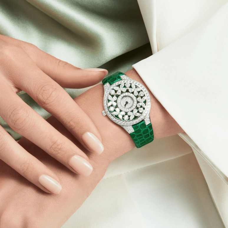 Graff,Butterfly 33mm,33mm,White Gold,Silver,Green,Quartz,Sapphire,Crystal Glass,Round,BF33WGDE