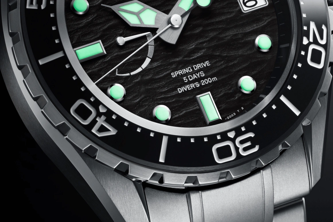 Grand Seiko,Evolution 9 43.80mm,43.80mm,Titanium,Black,Spring Drive,Day,Power Reserve Indicator,SLGA015G