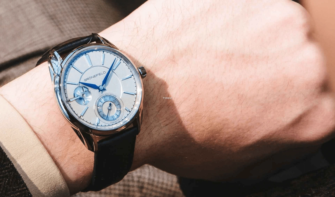 Grönefeld,1941 Remontoire 39.50mm,39.50mm,White Gold,Blue,Handwound,35hours,In-house Caliber,1941 Remontoire Bespoke Fish Scale Guilloche WG
