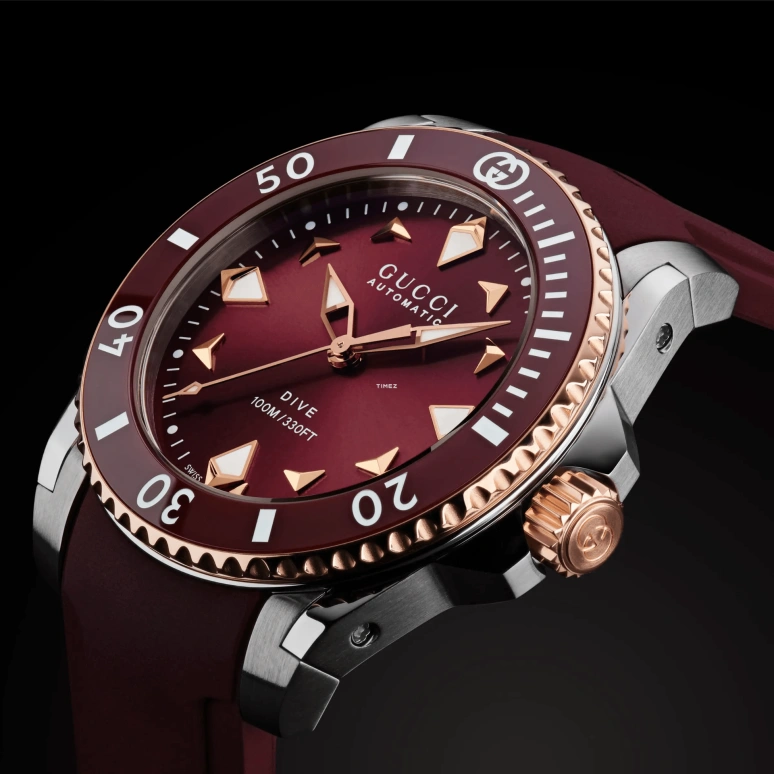 GUCCI,Gucci Dive 36mm,36mm,Stainless Steel,Burgundy,Automatic,Sapphire,Crystal Glass,Round,866386 IFAA0 8535