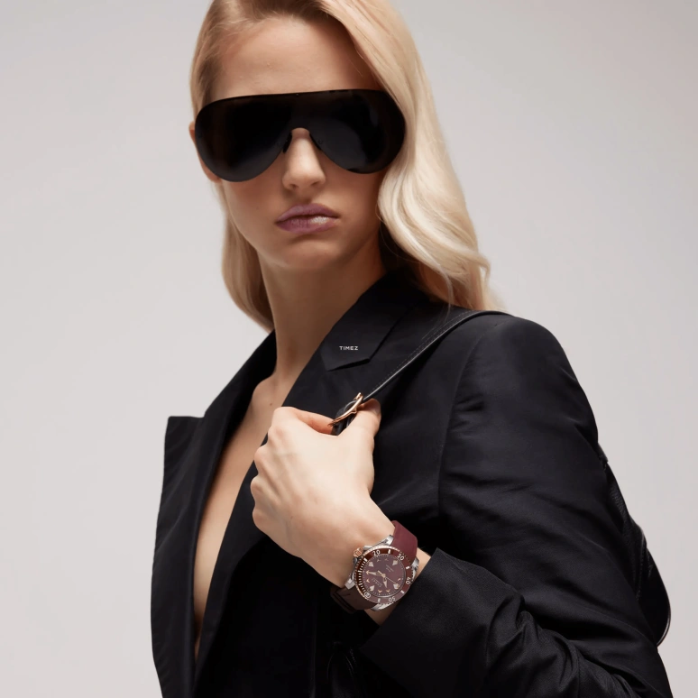 GUCCI,Gucci Dive 36mm,36mm,Stainless Steel,Burgundy,Automatic,Sapphire,Crystal Glass,Round,866386 IFAA0 8535
