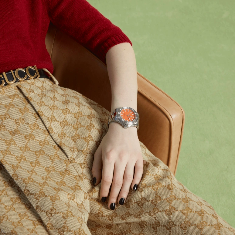 GUCCI,Gucci Dive 40mm,40mm,Stainless Steel,Orange,Automatic,Sapphire,Crystal Glass,Round,750551 I1600 8125
