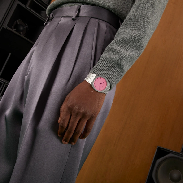 GUCCI,Gucci 25H 38mm,38mm,Stainless Steel,Pink,Sapphire,Crystal Glass,Closed,YA163410