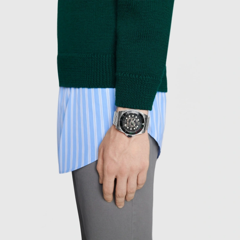 GUCCI,Gucci Dive 45mm,45mm,Stainless Steel,Black,Silver,Quartz,Day,Sapphire,Crystal Glass,559810 I1600 1402