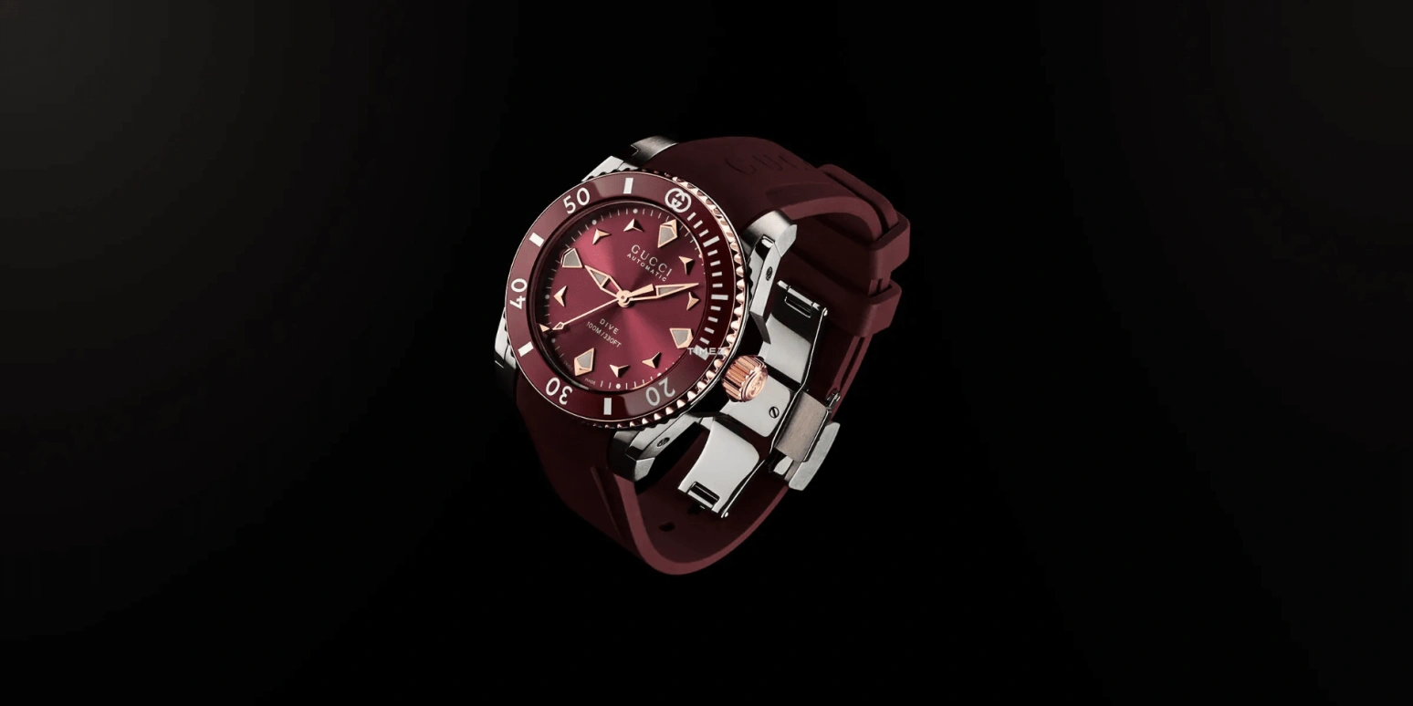 GUCCI,Gucci Dive 36mm,36mm,Stainless Steel,Burgundy,Automatic,Sapphire,Crystal Glass,Round,866386 IFAA0 8535