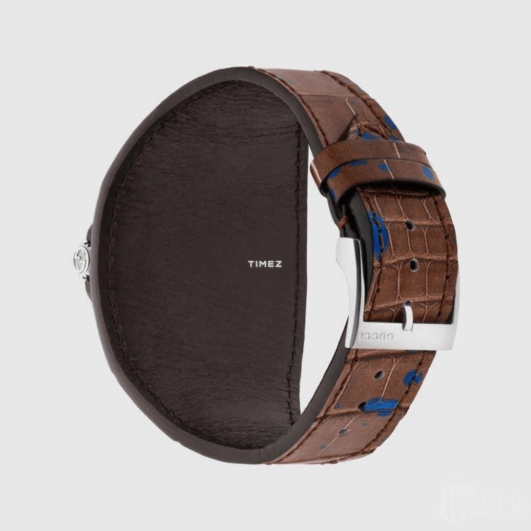 GUCCI,Other 40mm,40mm,Stainless Steel,Black,Quartz,Day,Sapphire,Crystal Glass,YA136305