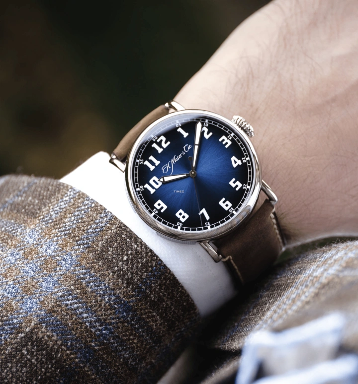 H. Moser & Cie,Heritage 42mm,42mm,Stainless Steel,Blue,Automatic,72hours,In-house Caliber,8200,8200-1201