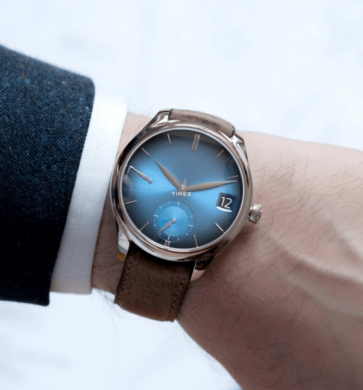 H. Moser & Cie,Endeavour 42mm,42mm,White Gold,Blue,Gradient,Handwound,Perpetual Calendar,Month,Day,Power Reserve Indicator,168hours,In-house Caliber,1800,1800-0204