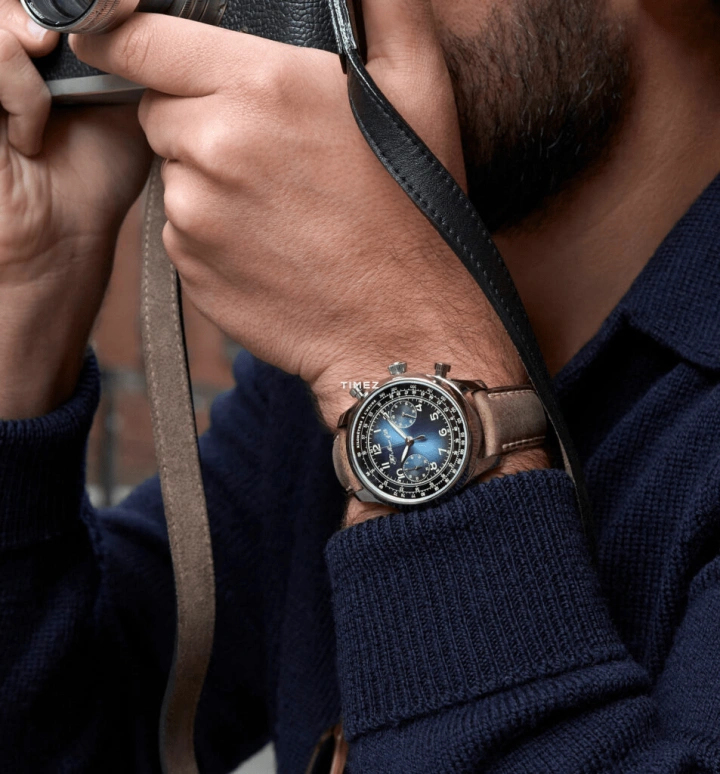 H. Moser & Cie,Endeavour 41mm,41mm,Stainless Steel,Blue,Automatic,Chronograph,72hours,1220,1220-1200
