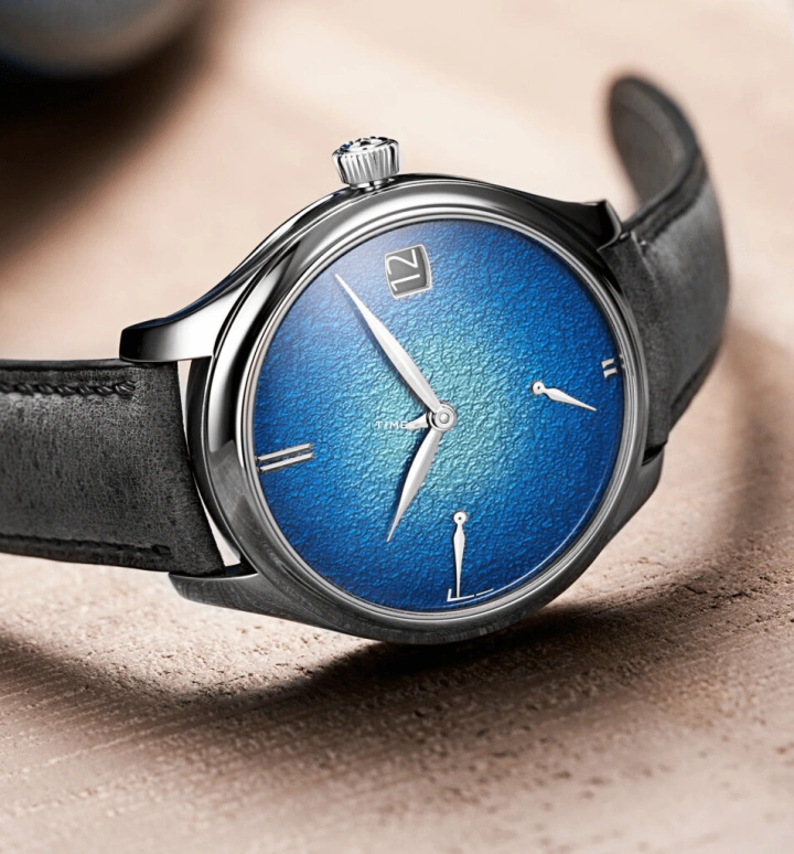 H. Moser & Cie,Endeavour 42mm,42mm,Tantalum,Stainless Steel,Blue,Handwound,Perpetual Calendar,Month,Day,1800,1800-2000