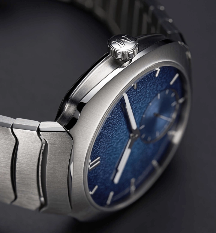 H. Moser & Cie,Streamliner 39mm,39mm,Stainless Steel,Blue,Automatic,74hours,In-house Caliber,6500,6500-1200